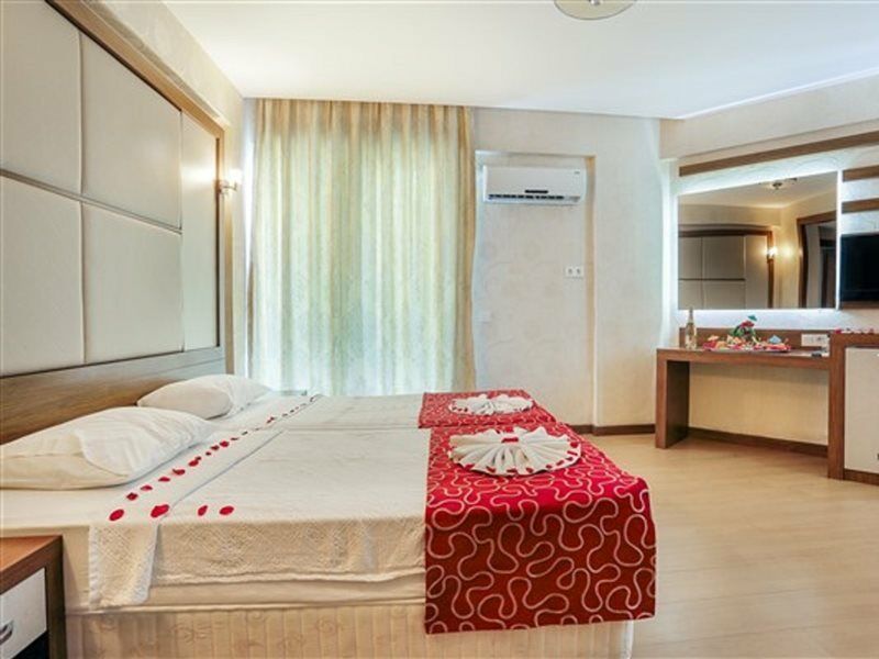 אלאניה Cleopatra Golden Beach Hotel מראה חיצוני תמונה